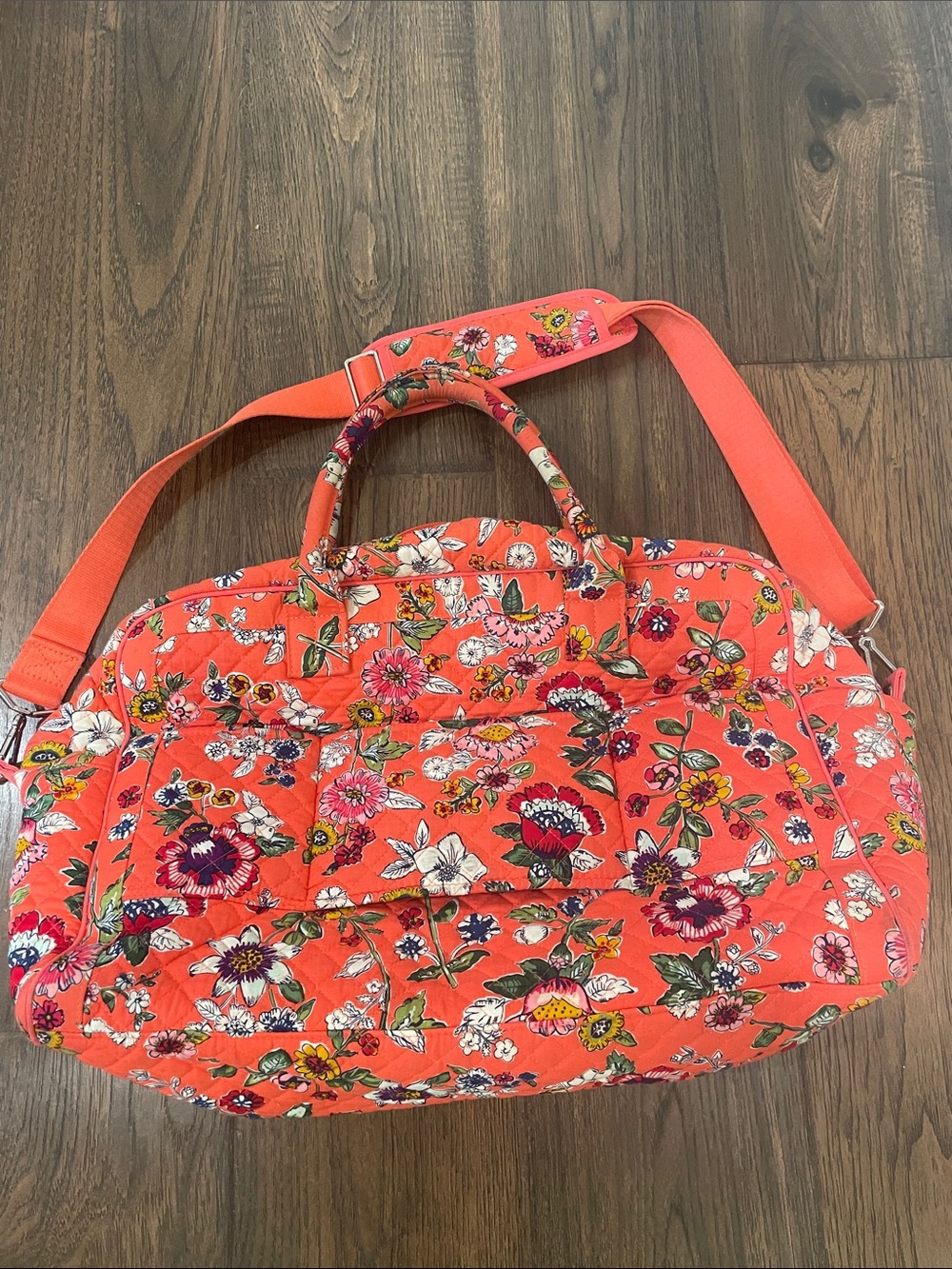 Vera Bradley Coral Floral Quilted Travel Tote w Trolley Strap - Picture 4 of 14